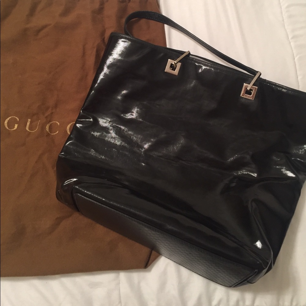 Black Gucci bag